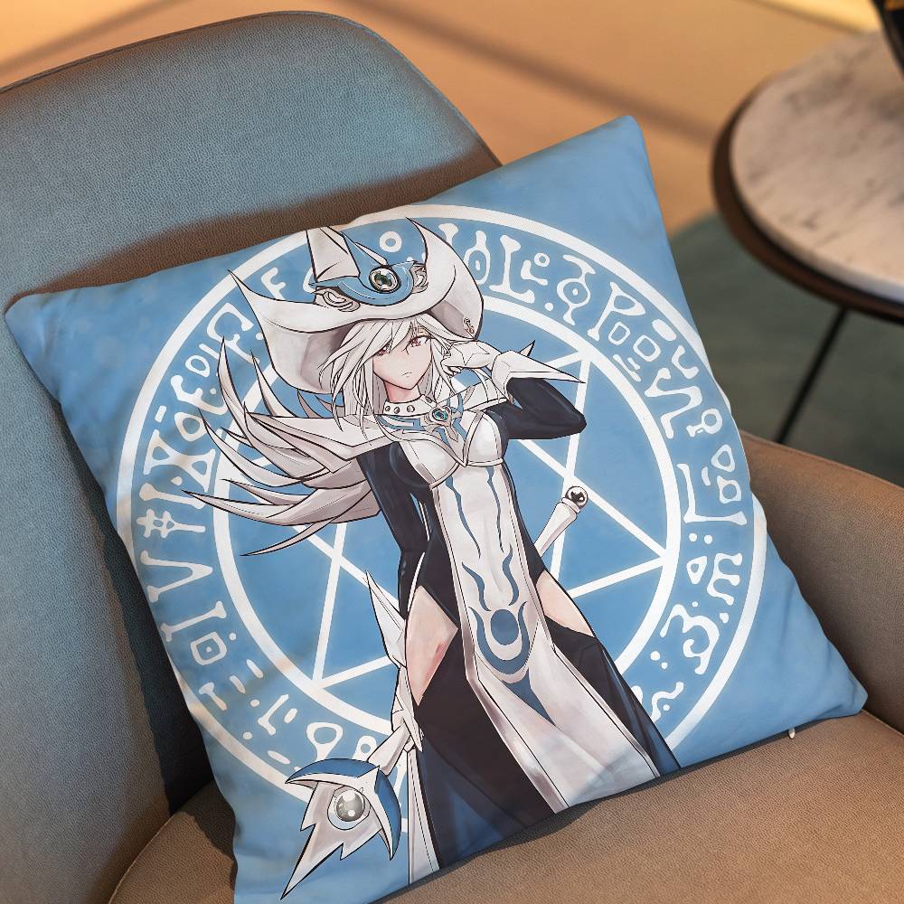 Blue and white Silent Magician - Home.Textiles Cushion ulasan dan harga